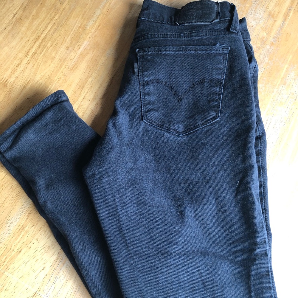 Black Levi’s super skinny jeans